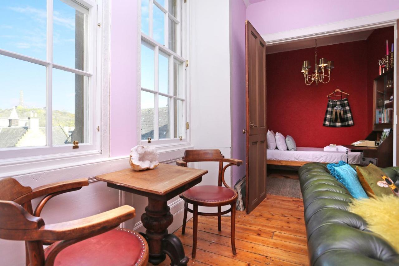 Joivy Iconic Colorful Home On The Royal Mile Edinburgh Luaran gambar