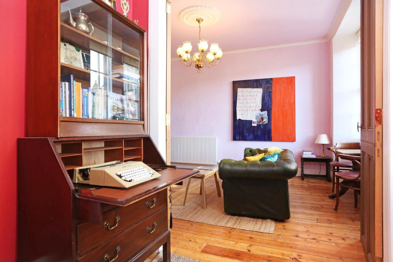 Joivy Iconic Colorful Home On The Royal Mile Edinburgh Luaran gambar